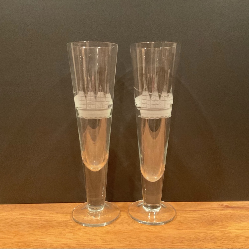 Beautiful set of two Pilsner Clipper Glasses